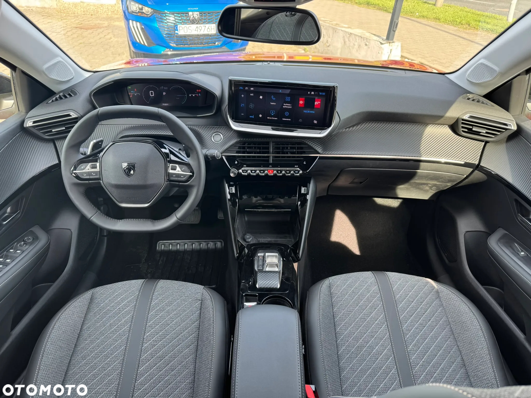 Peugeot 208 1.2 mHEV Allure - 10