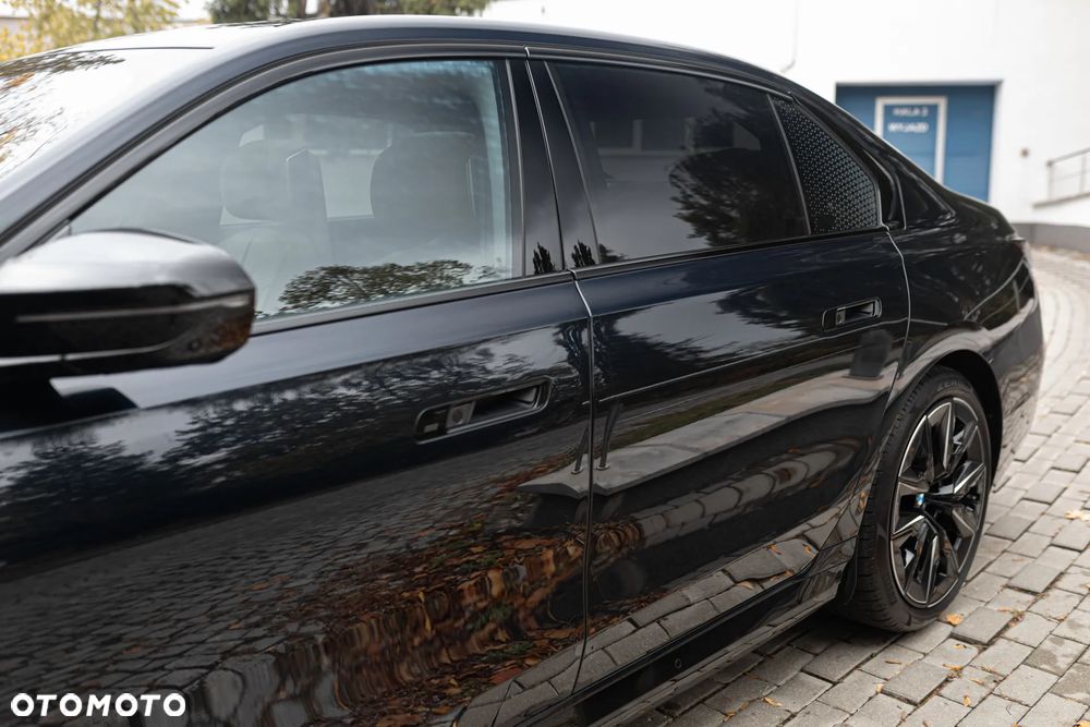 BMW Seria 7 2024 photo 4