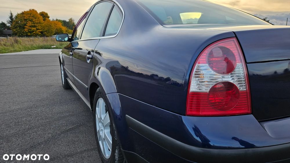 Volkswagen Passat 1.8T Basis - 28