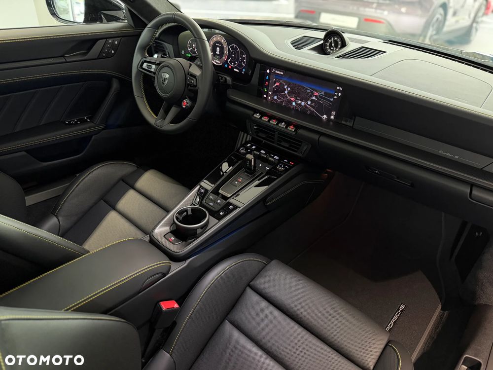 Porsche 911 Turbo S - 29
