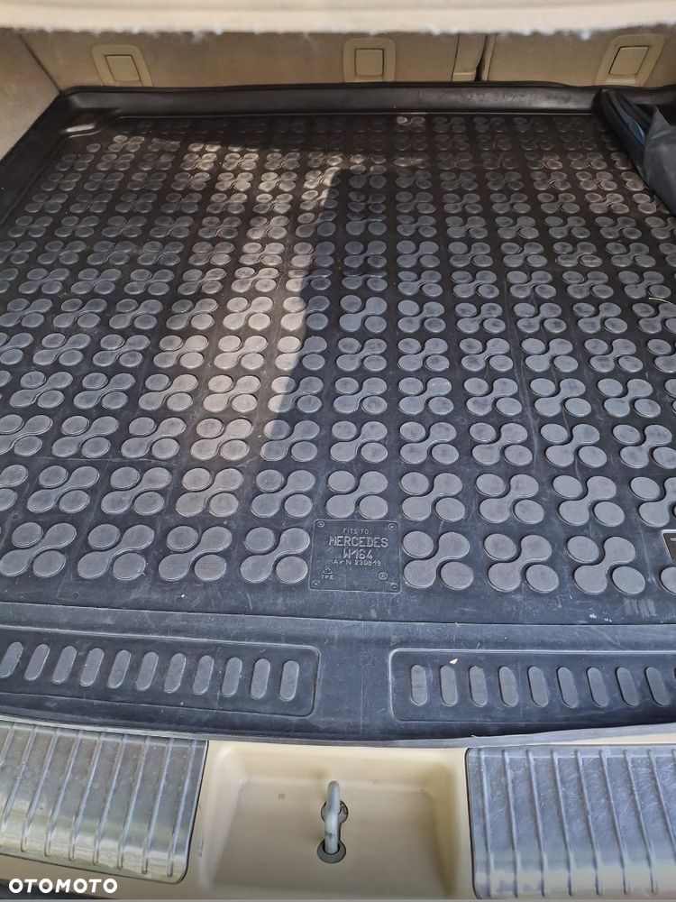 Mercedes-Benz ML 320 CDI 4-Matic - 15