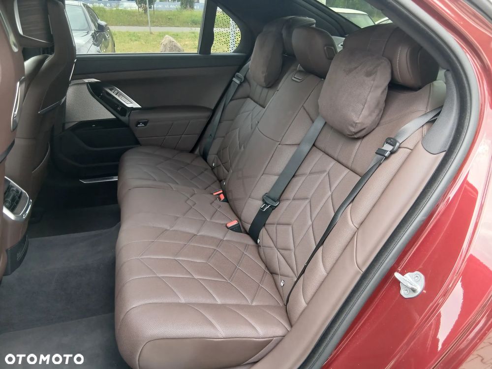 BMW Seria 7 - 27