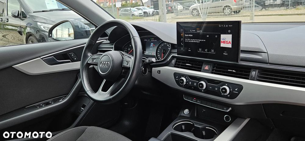 Audi A4 Limousine 35 TFSI mHEV S tronic - 12