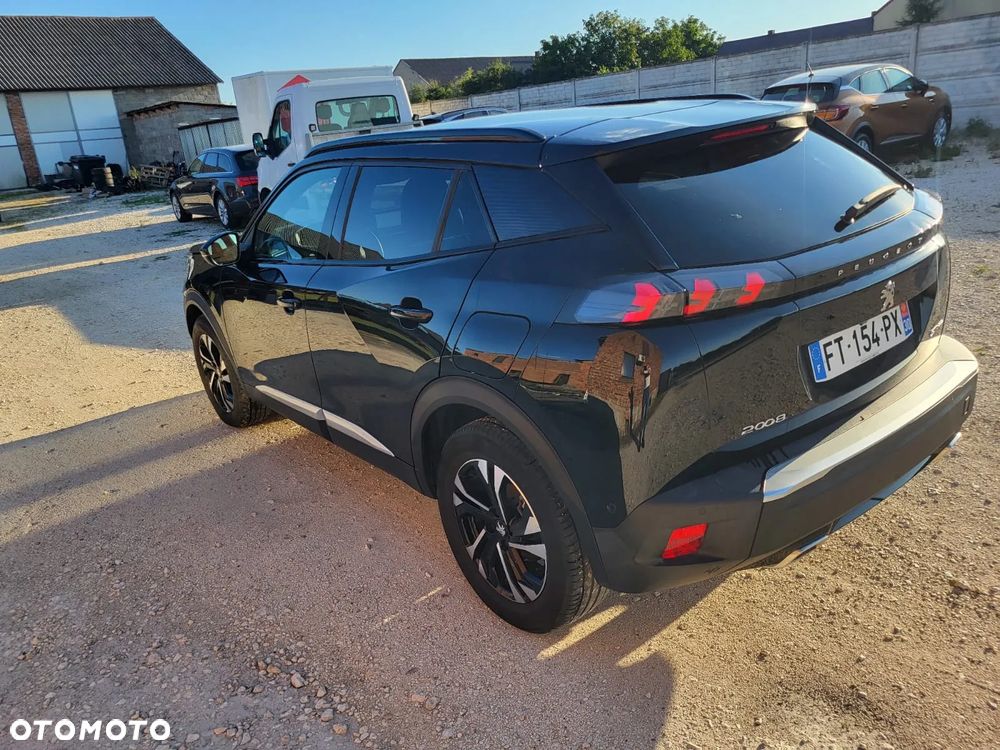 Peugeot 2008 PureTech 130 EAT8 GT - 9