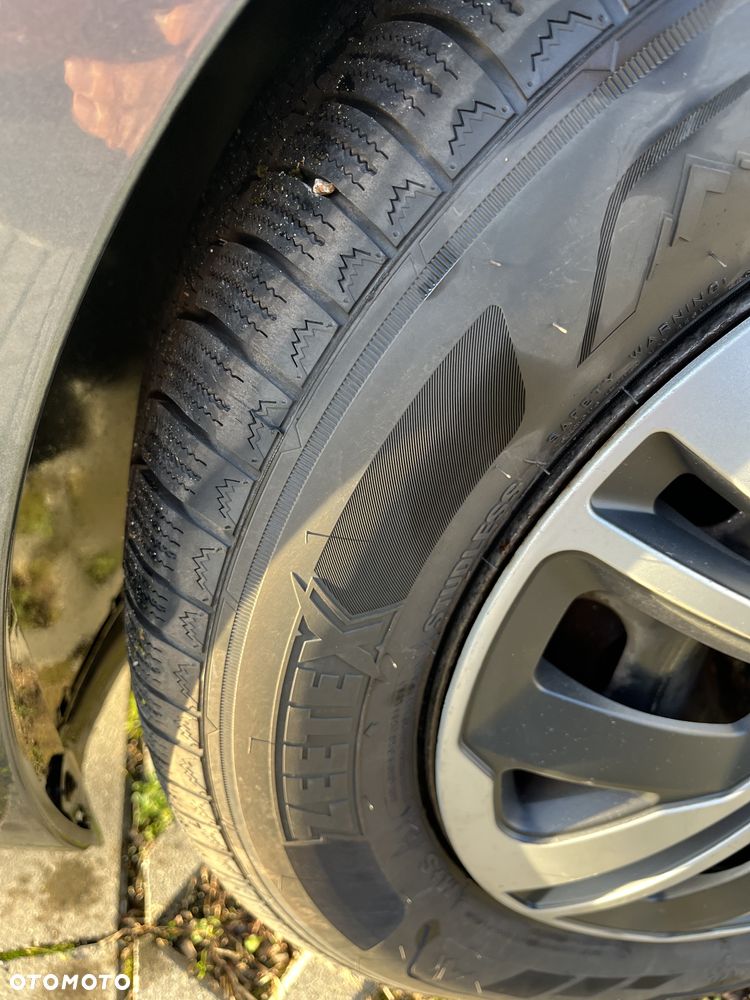 Skoda RAPID 1.2 TSI (Green tec) Style - 8