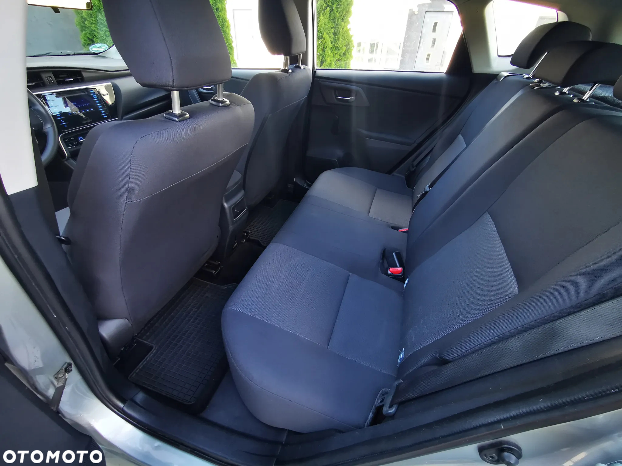 Toyota Auris 1.33 Dual-VVT-i Life - 11