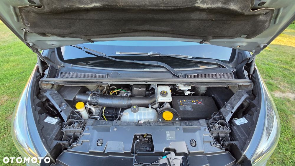 Renault Trafic - 23
