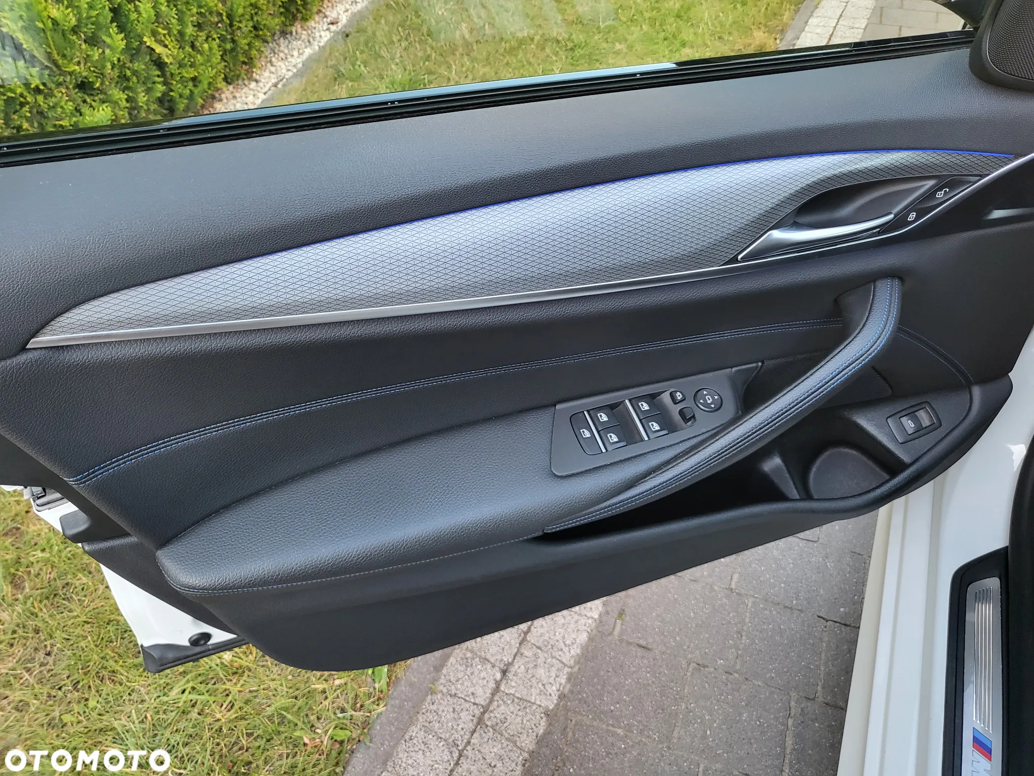 BMW Seria 5 520d xDrive M Sport sport - 27