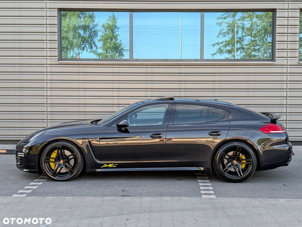 Porsche Panamera GTS - 11