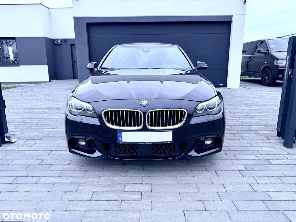 BMW Seria 5 525d xDrive - 2