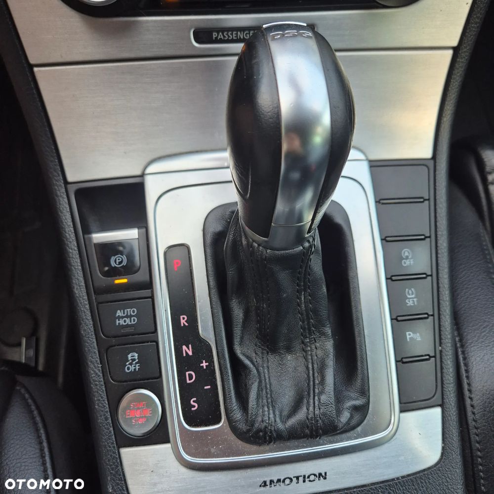 Volkswagen Passat 2.0 TDI 4Mot Highline DSG - 12