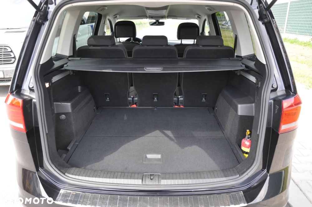 Volkswagen Touran 2.0 TDI SCR Comfortline - 36