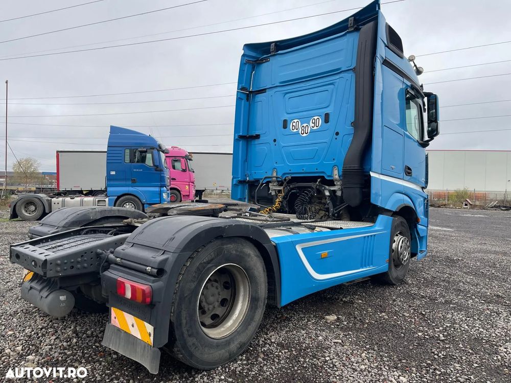 Mercedes-Benz ACTORS - 18