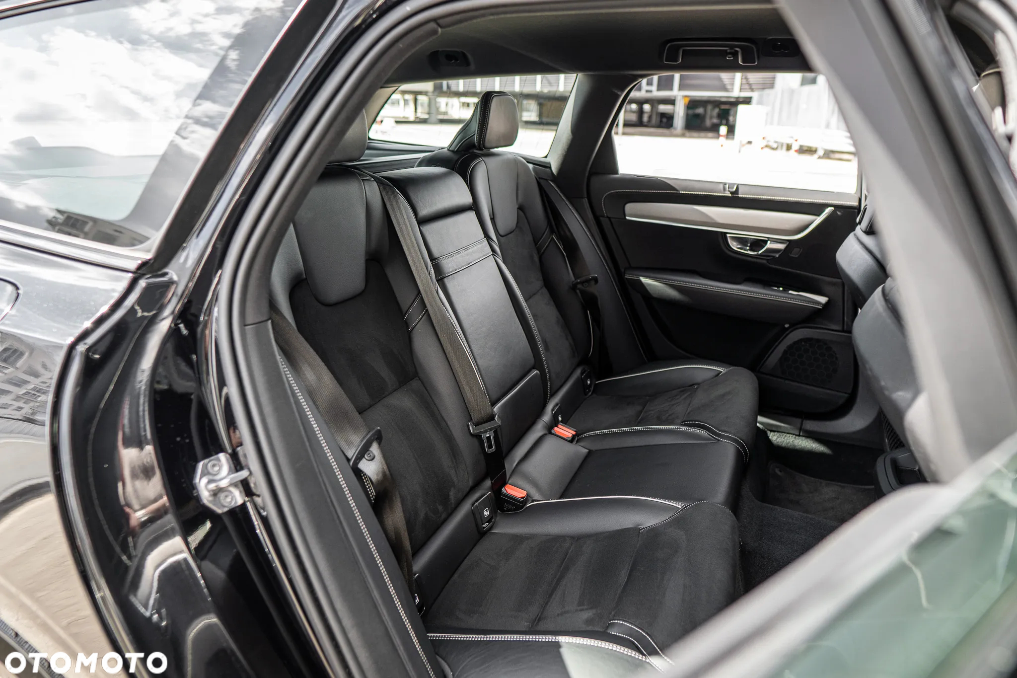 Volvo V90 B4 D AWD Geartronic RDesign - 36