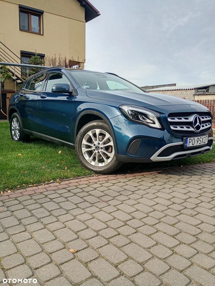 Mercedes-Benz GLA - 7