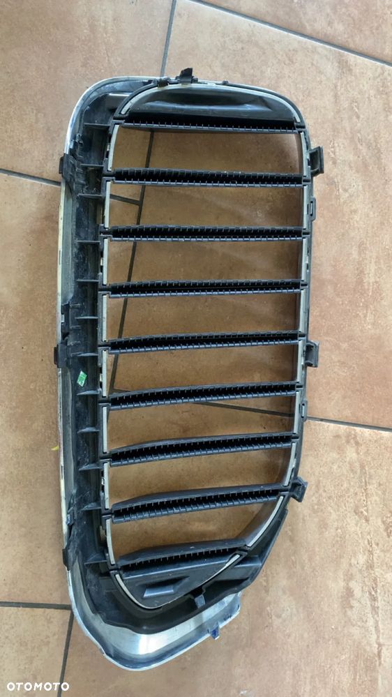BMW 5 G30 G31 ATRAPA CHŁODNICY GRILL NERKA LEWA 8070469 - 2