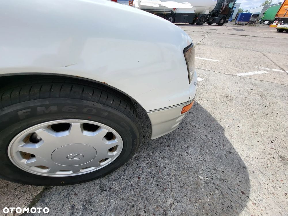 Lexus LS 400 - 34