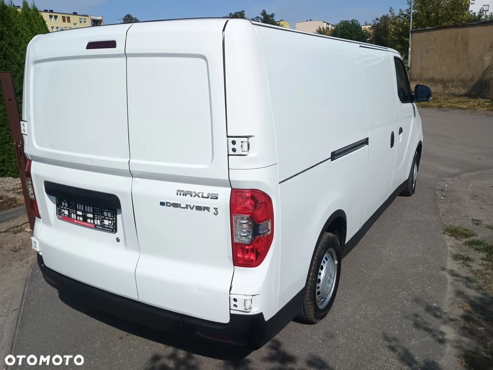 Maxus E-DELIVER 3 - 6