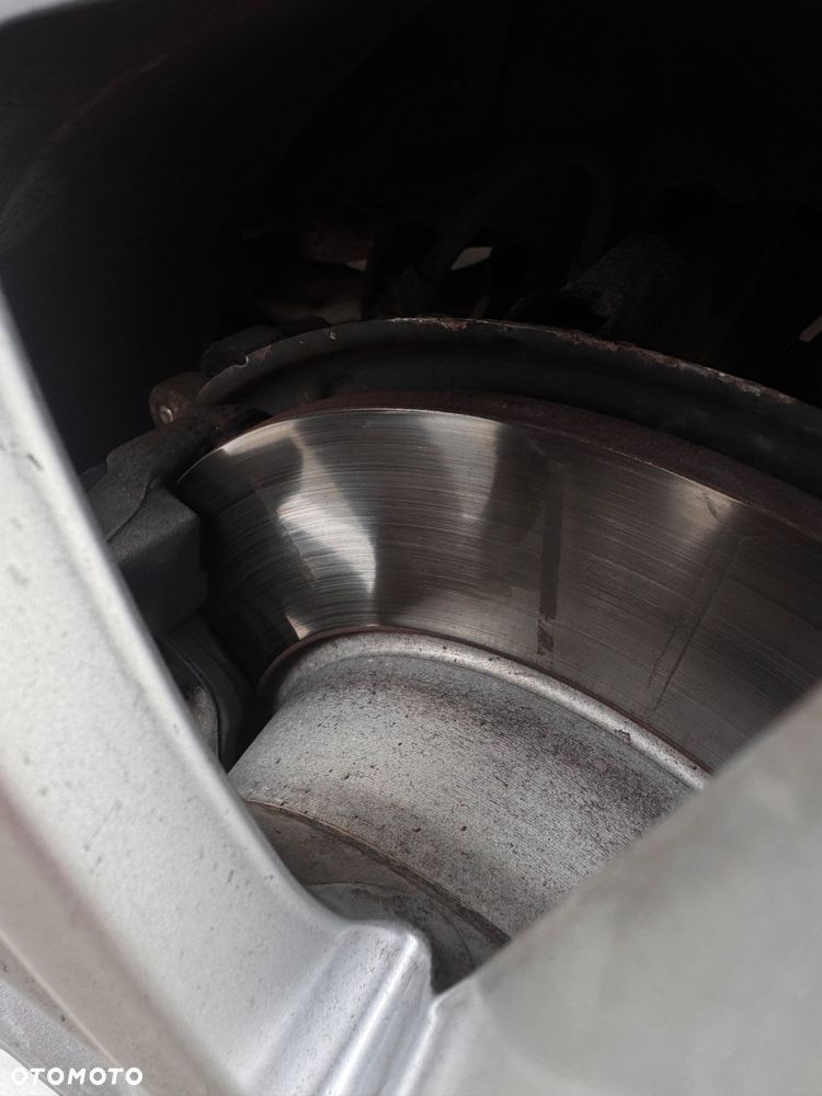 Volkswagen Touran 1.4 TSI BMT Highline DSG - 16