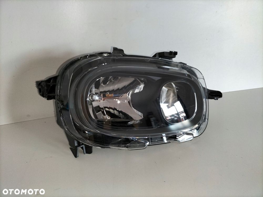 lampa przednia reflektor prawa citroen c3 iii 16-20 - 3