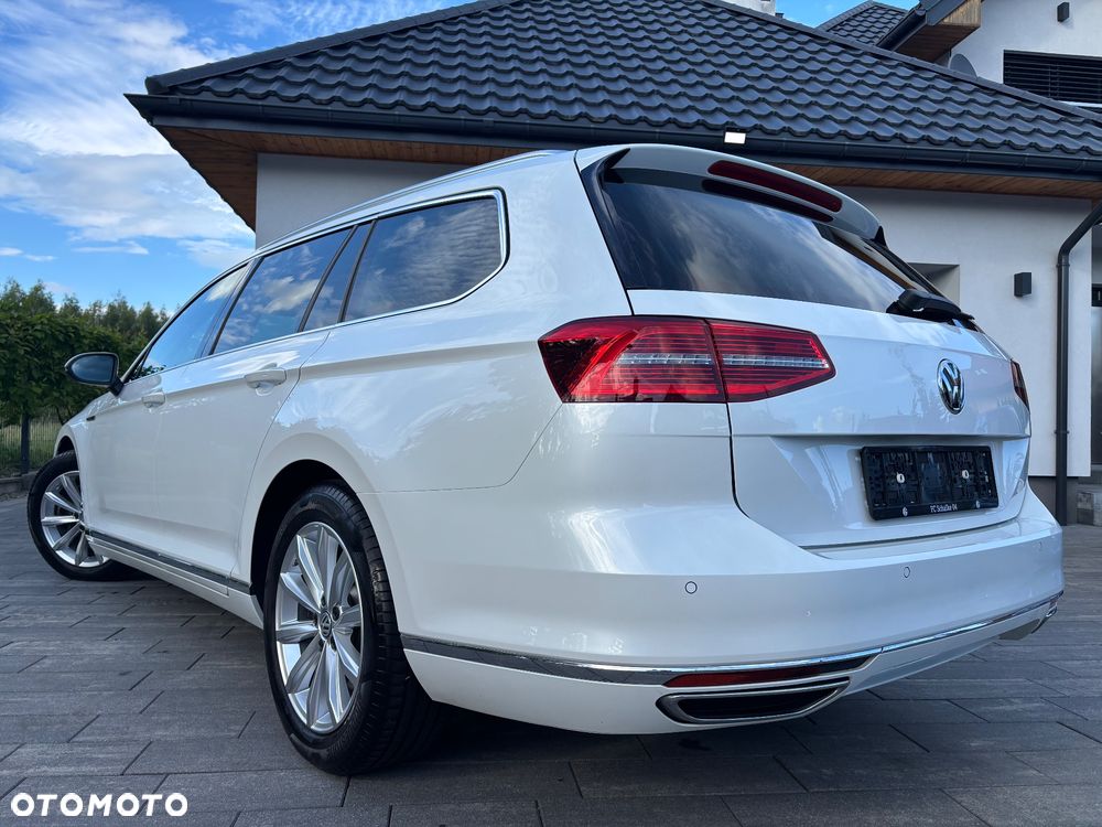 Volkswagen Passat 2.0 TDI Bi-Turbo BMT 4Mot Highline DSG - 4