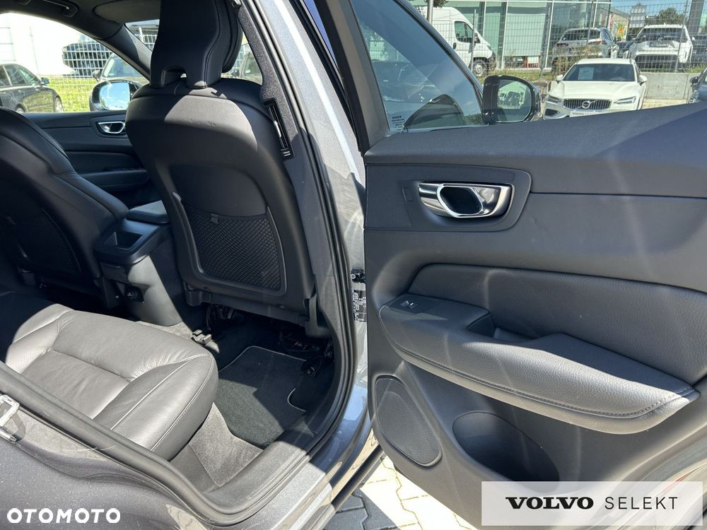 Volvo XC 60 - 25