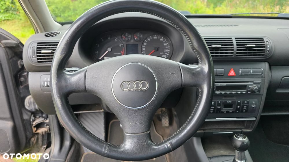 Audi A3 1.8T Ambition - 7