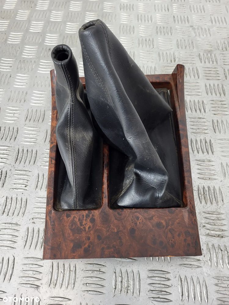 Nissan Terrano II Mieszek Ramka Lewarka Zmiany Biegów - 1