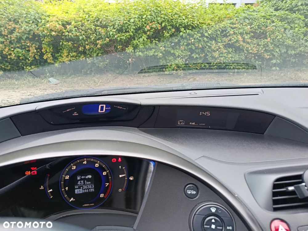 Honda Civic 1.8 Sport - 18