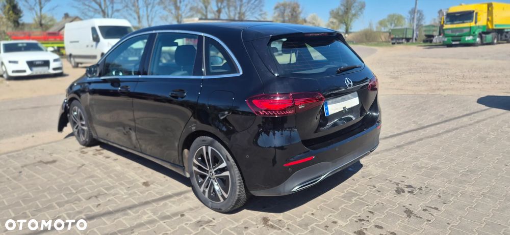 Mercedes-Benz Klasa B 180 d Style 8G-DCT - 16