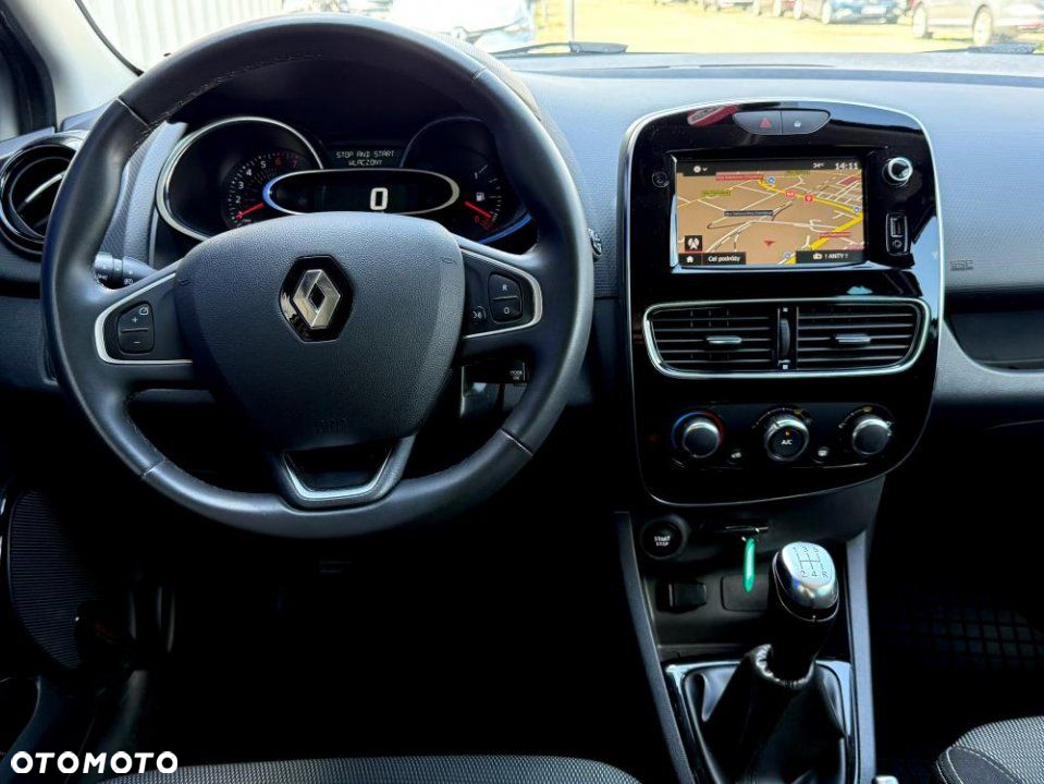 Renault Clio - 10
