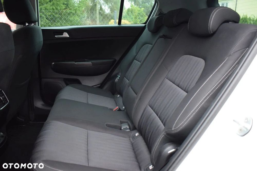 Kia Sportage 1.6 GDI L Business Line Plus 2WD - 12