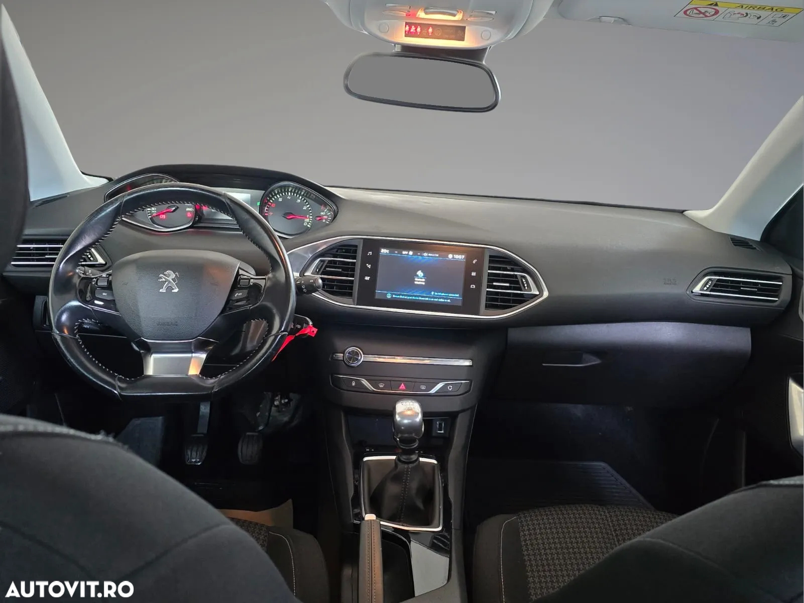 Peugeot 308 1.2 L PureTech Turbo Allure - 9