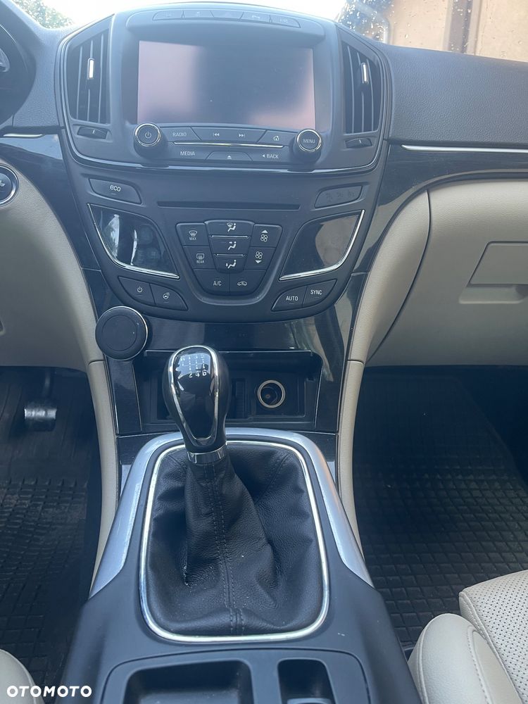 Opel Insignia - 11