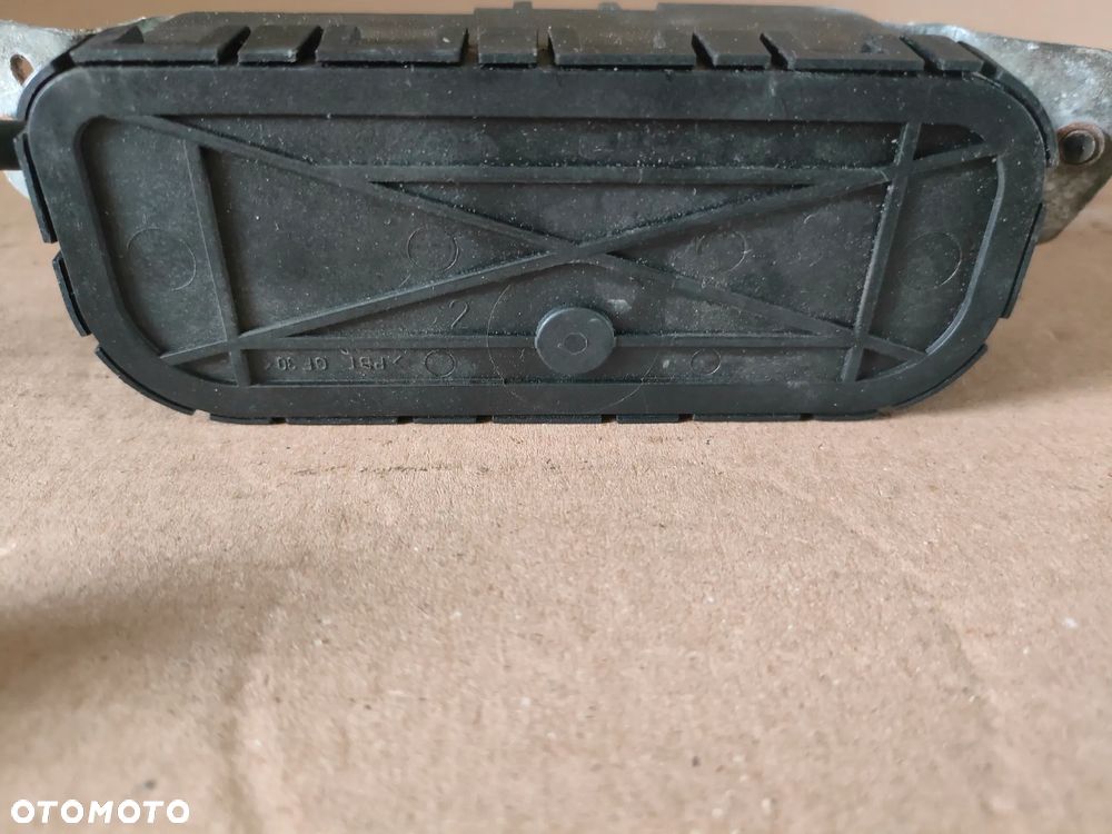 VOLVO S80 I 1998- SILNICZEK WYCIERACZKI LAMPY - 6