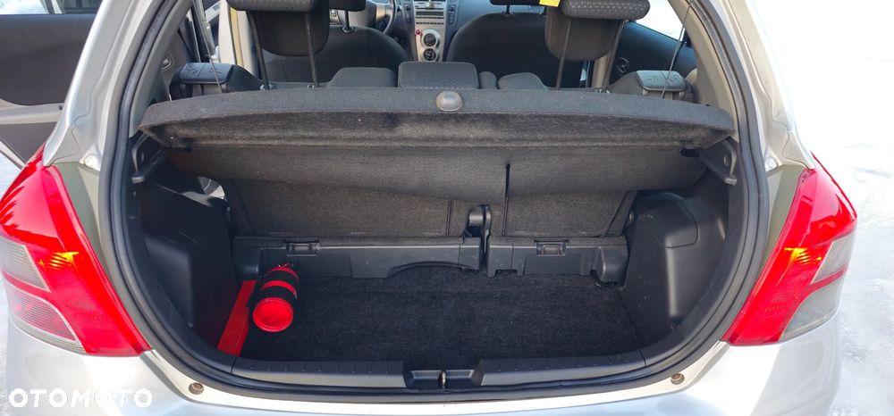 Toyota Yaris 1.33 2010 - 12