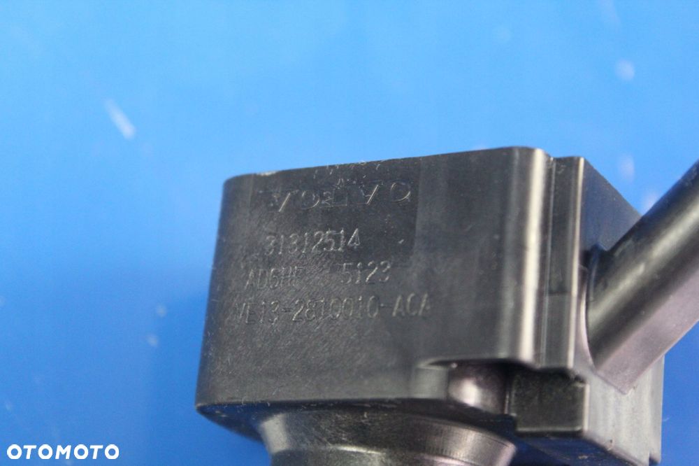 VOLVO V40 II 2.0 T2 122K CEWKA ZAPŁONOWA 31312514 - 3