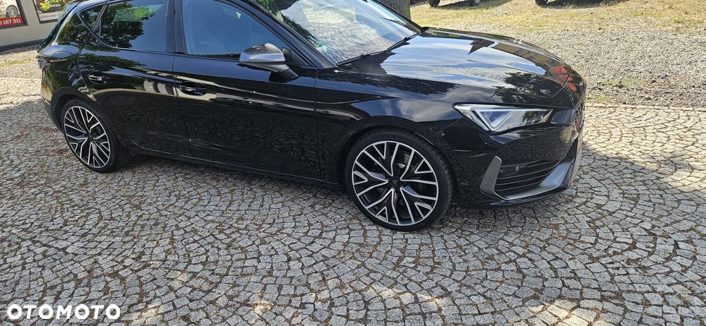 Cupra Leon 2.0 TSI DSG VZ Tribe Edition - 3