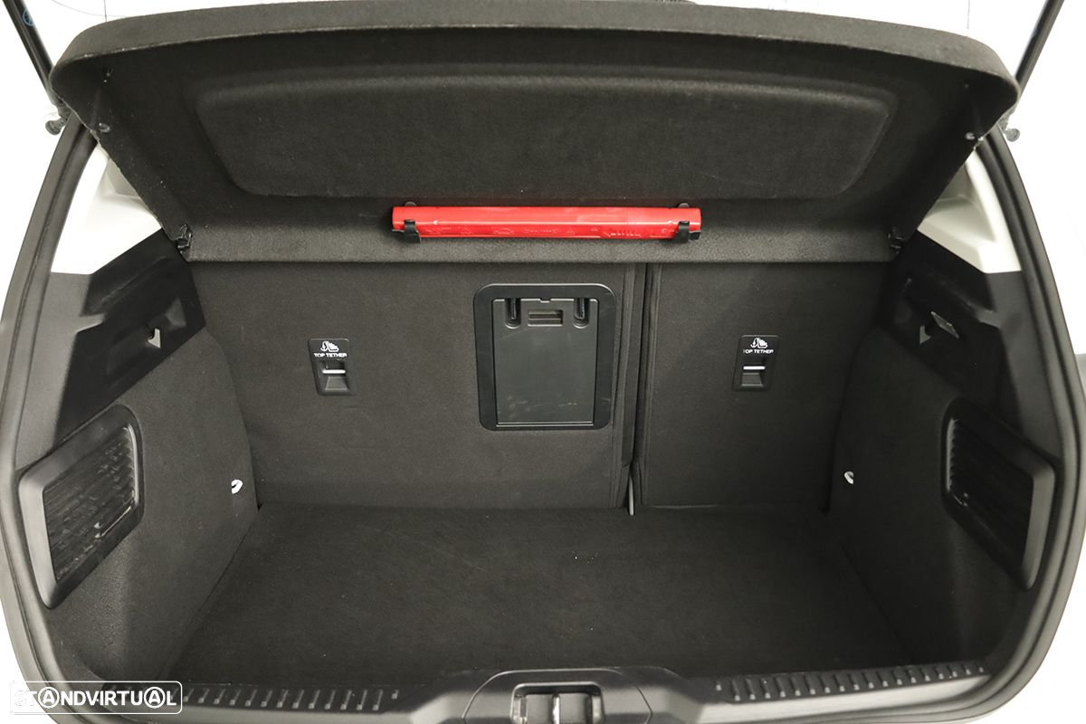 Ford Focus - 24