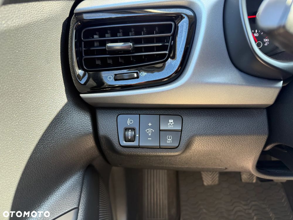 Kia Rio 1.2 Business Line - 21