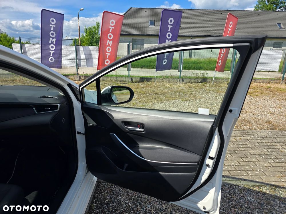 Toyota Corolla 1.8 Hybrid Comfort - 12