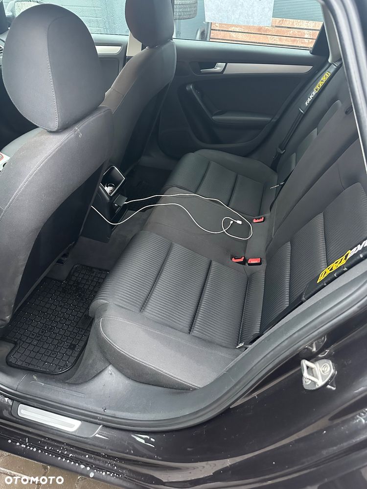 Audi A4 Avant 2.0 TDI DPF Ambiente - 8