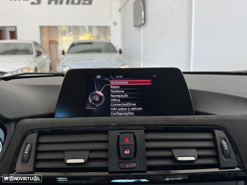 BMW 335 i Auto Pack M - 19