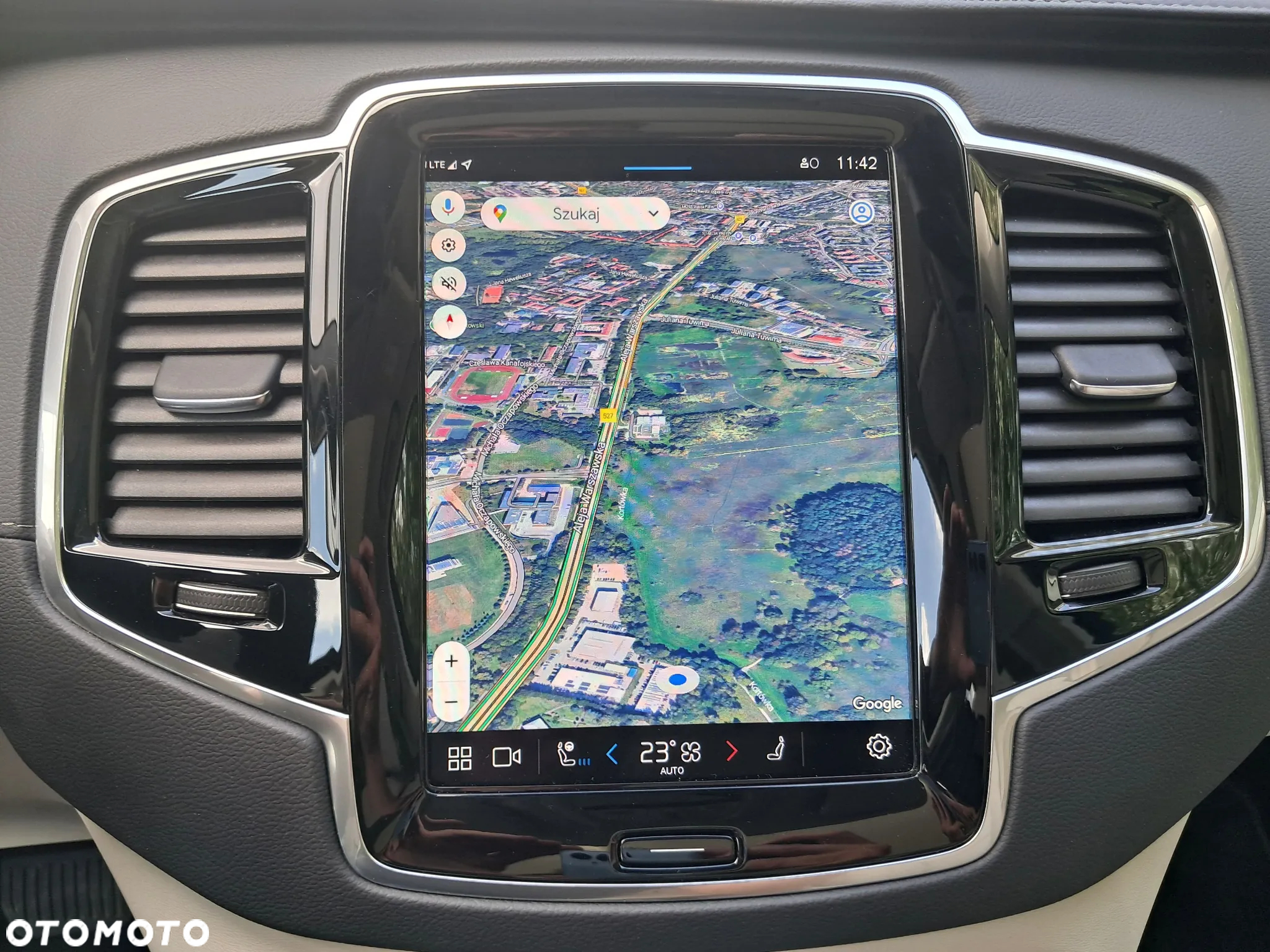 Volvo XC 90 - 26