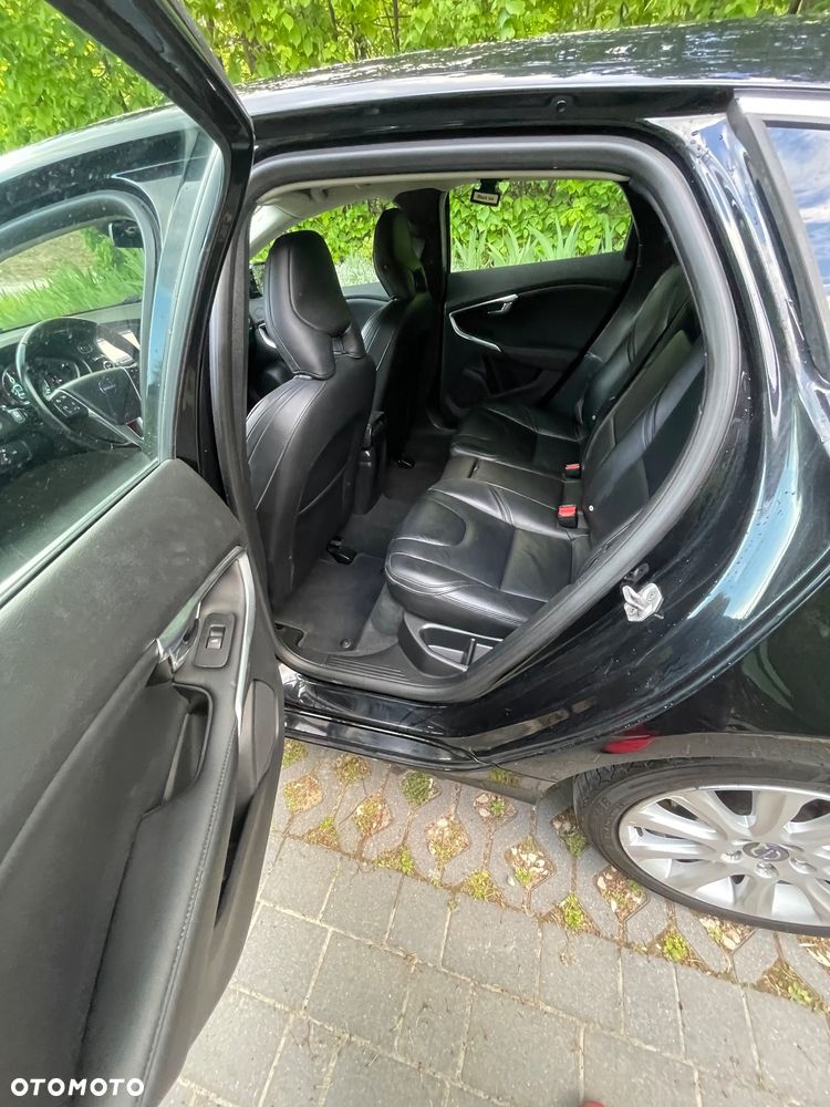 Volvo V40 - 23