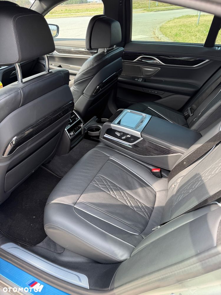 BMW Seria 7 - 19
