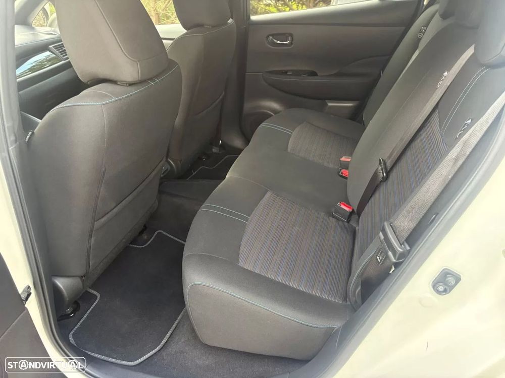 Nissan Leaf N-Connecta - 11
