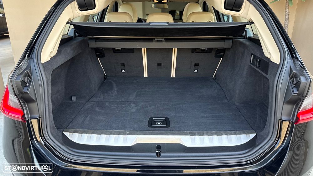 BMW 330 e Line Luxury Auto - 38