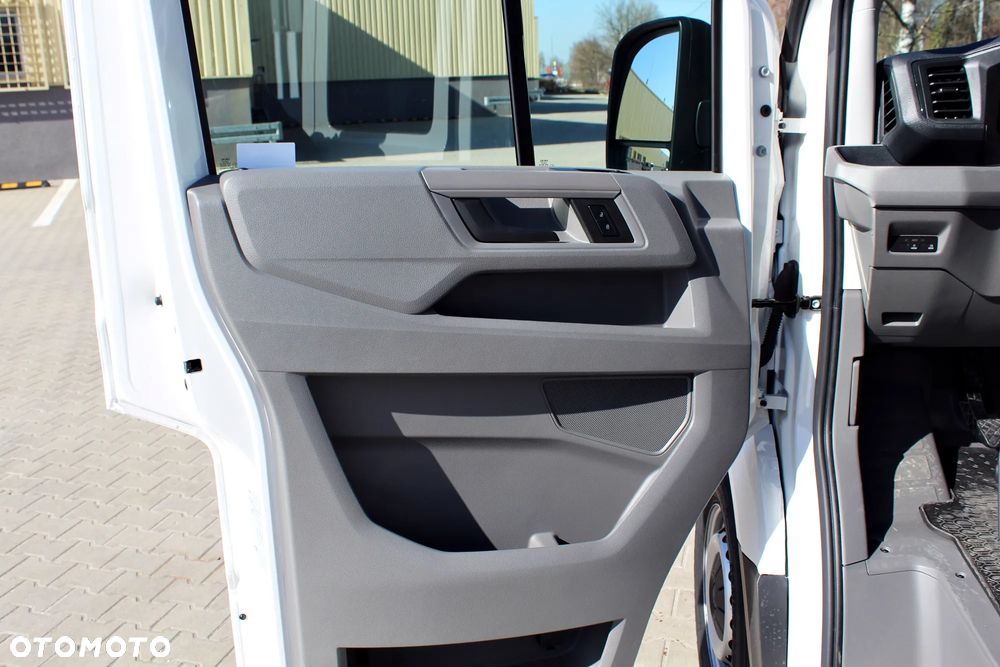 Volkswagen Crafter - 11