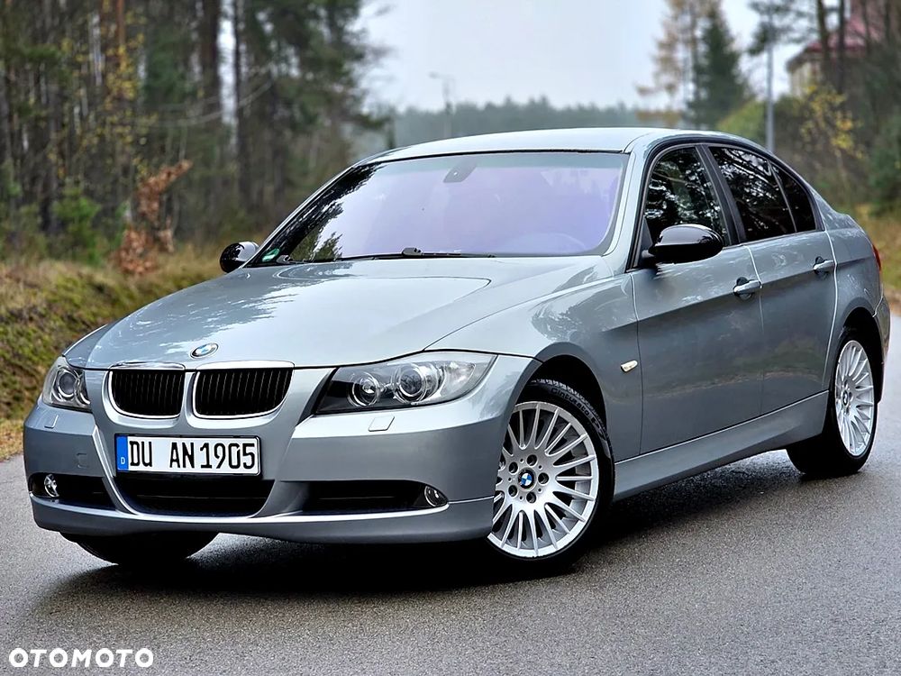 BMW Seria 3 320i - 1